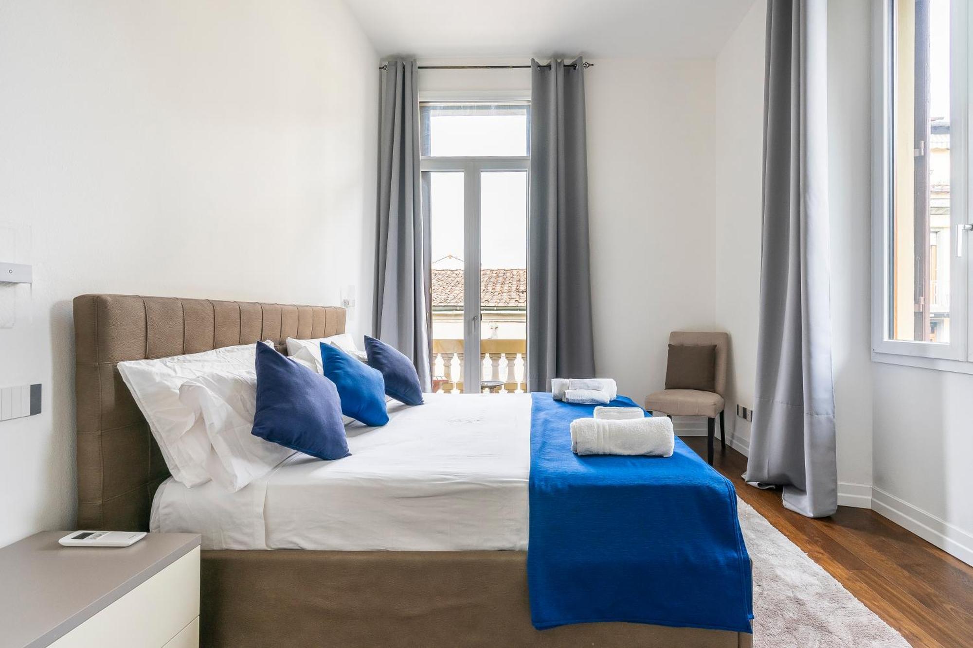 San Marco Black Appartamento Luxury Con Terrazzo E Parcheggio Su Richiesta 佛罗伦萨 外观 照片